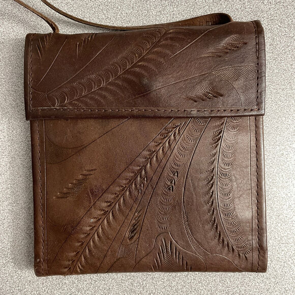 Leaders in Leather Purse Crossbody Bag Brown Embossed Snap Magnetic Tri-Fold - Picture 8 of 10